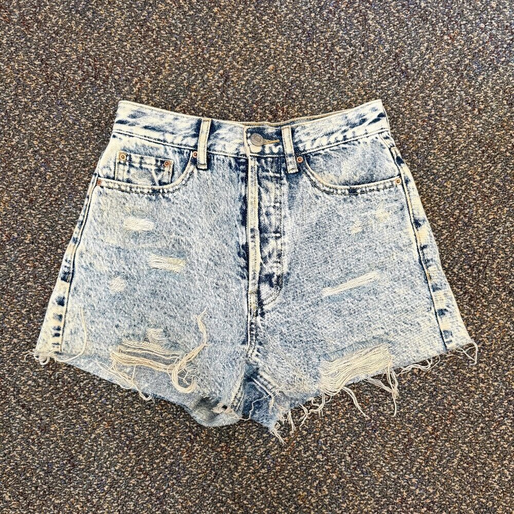PacSun Ultra High Rise Vintage Shorts Light Wash Womens 24